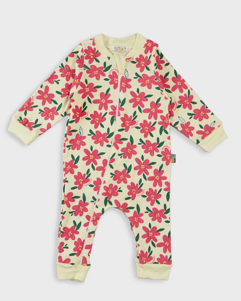 03 macacao longo bebe de malha suedine estampa flores amarelo claro