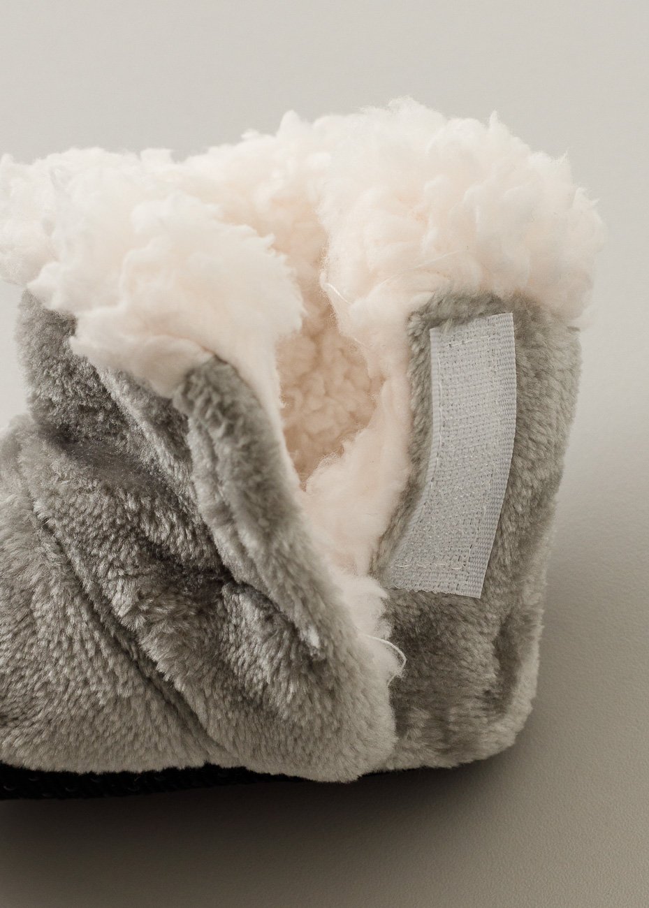 04 bota bebe de inverno peluciada cinza escuro unico 0 12 meses