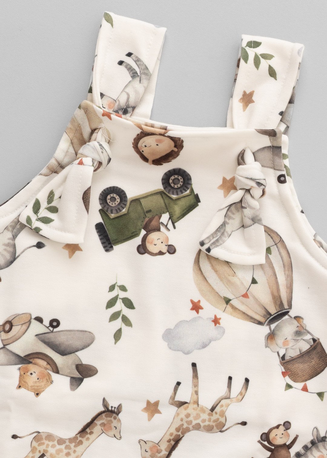 03 jardineira curta bebe balao