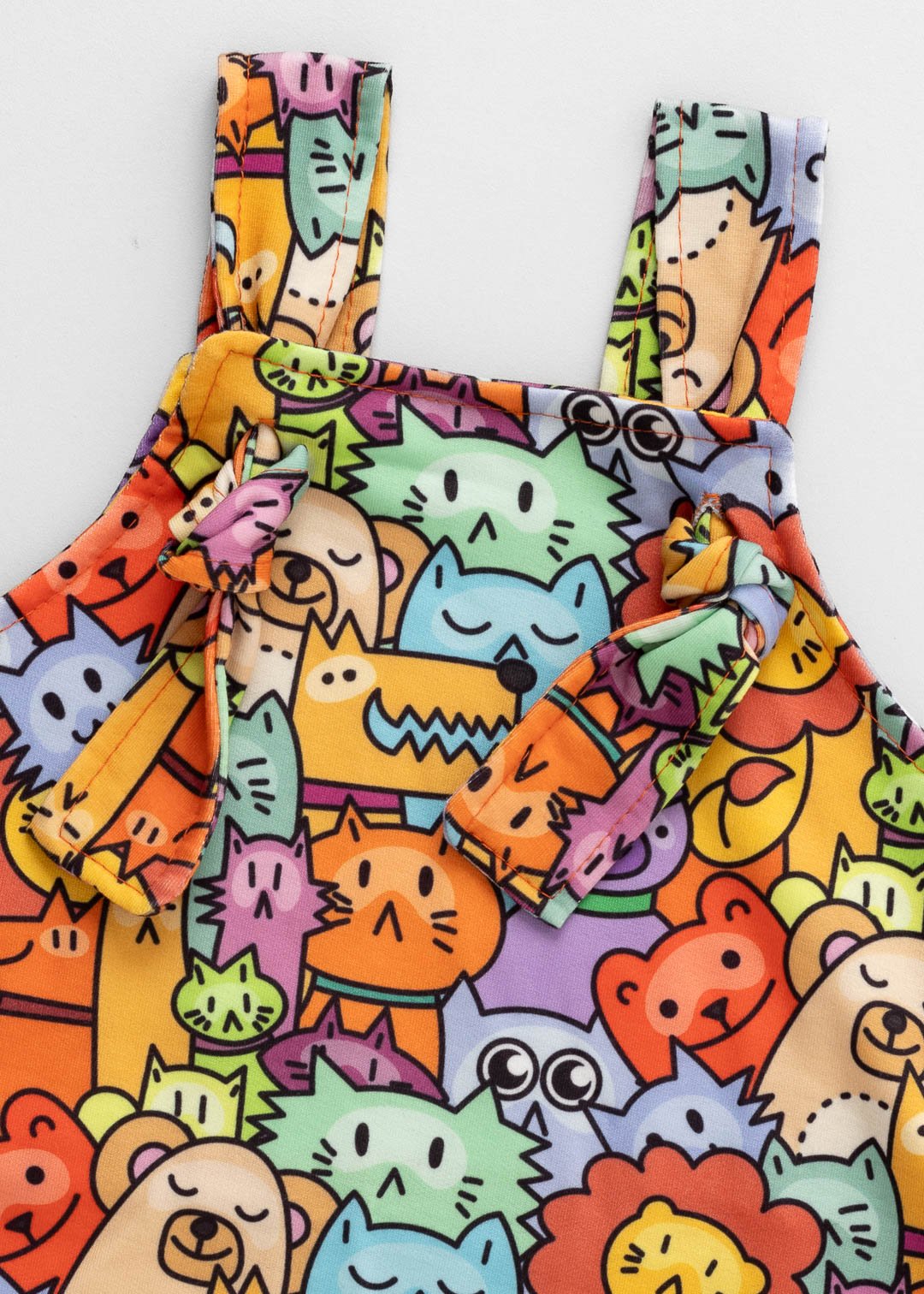 04 jardineira curta bebe bicharada