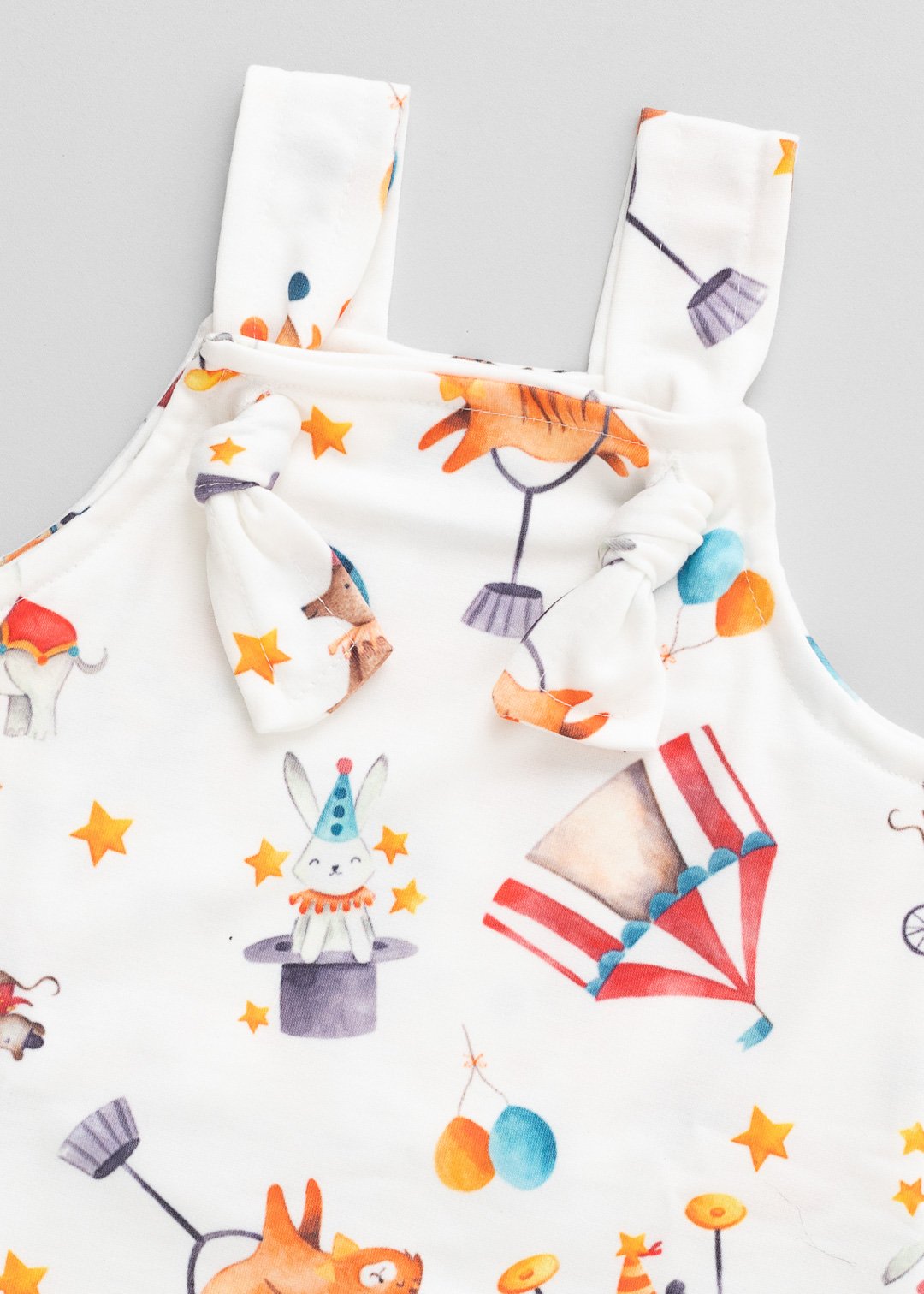 02 jardineira curta bebe circo