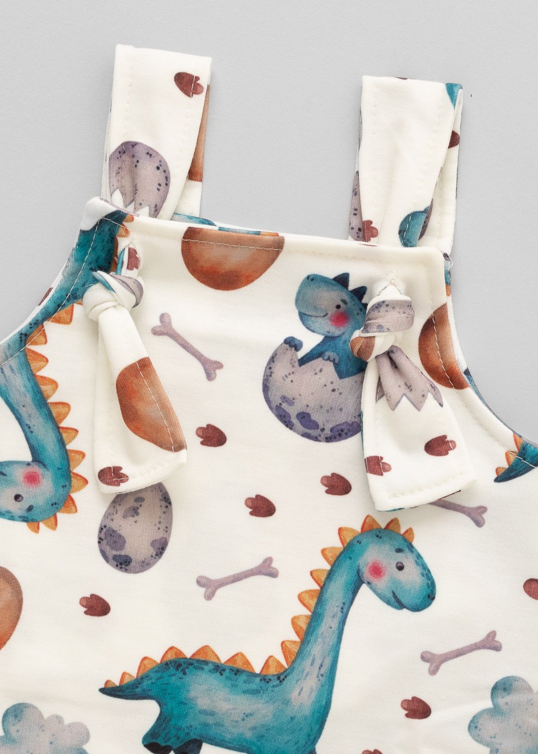 04 jardineira curta bebe dinossauro baby