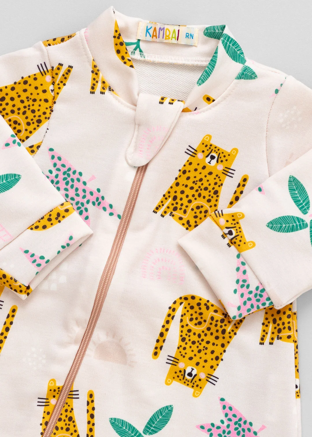 03 macacao longo bebe de molecotton onca