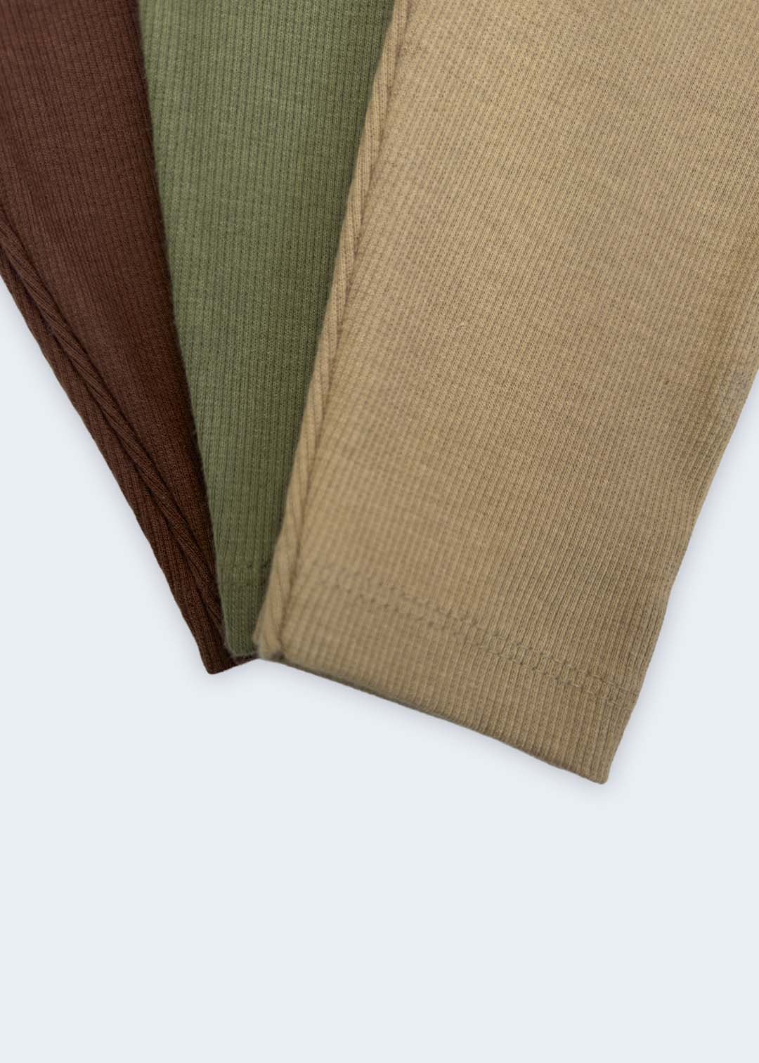 Cal&ccedil;as beb&ecirc; em algod&atilde;o premium com tons marrom, oliva e capuccino